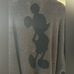 Barefoot Dreams X Disney Adult Robe size 3 Unisex